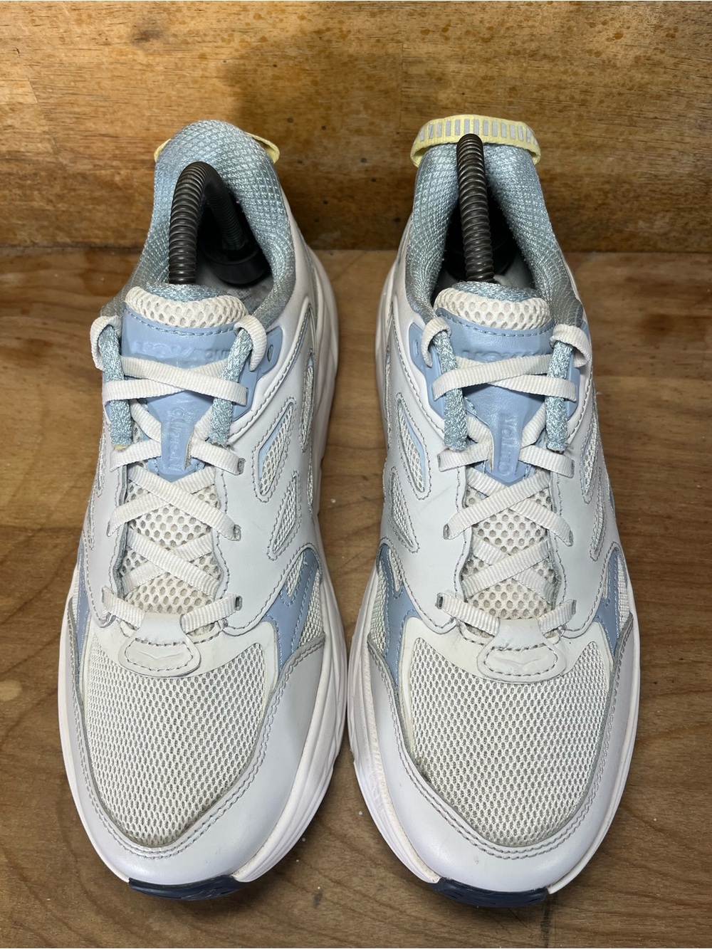 Hoka One One Clifton L Womens Size 9.5 Lifestyle Shoes Sneakers White Gray - Picture 3 of 12